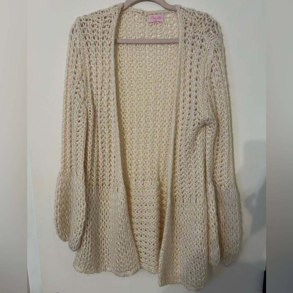 Pink Lily women’s cable knit sweater cardigan. Size L